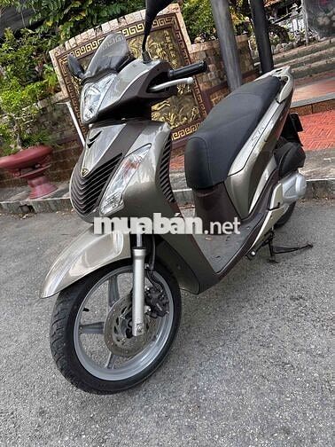 Honda SH màu Nâu