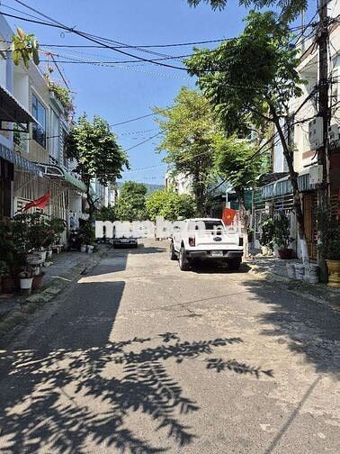 🍀CẦN CHUYỂN NHƯỢNG 🍀 
LÔ ĐẤT 
DT 70M2.......HAI MẶT
