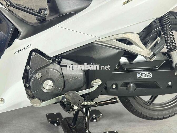 Honda Future 125 Fi 2024 Trắng đen