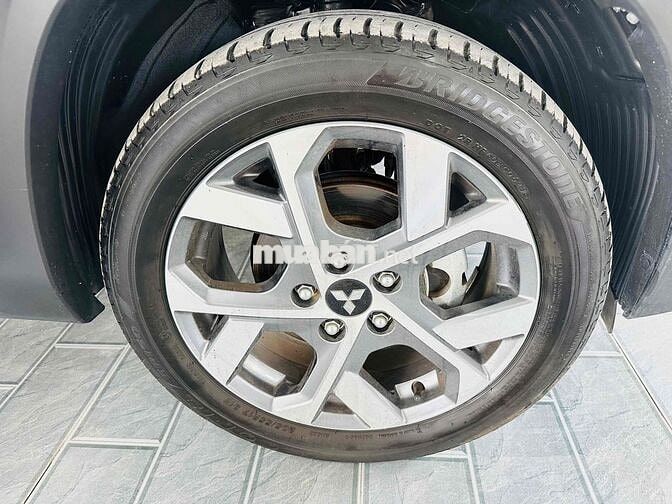 Mitsubishi Xpander Cross 2023 Trắng 28.000 km