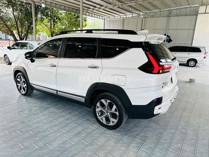 Mitsubishi Xpander Cross 2023 Trắng 28.000 km