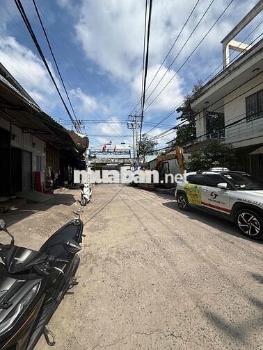 cho thuê MTKD an dương vương p16q8 DT 40m giá 6tr