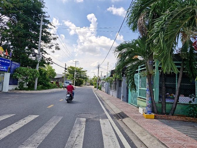 Bán nhà 4m x11m, gần Nguyễn Ảnh Thủ