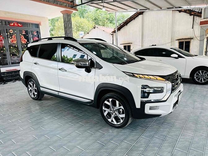 Mitsubishi Xpander Cross 2023 Trắng 28.000 km