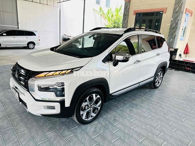 Mitsubishi Xpander Cross 2023 Trắng 28.000 km