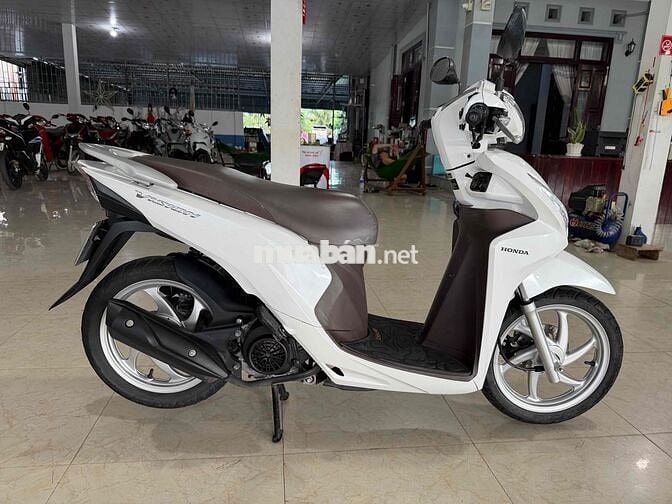 Honda Vision 2017 màu Trắng