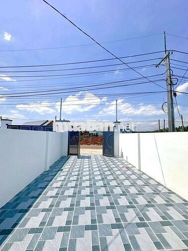 nhà 3 phòng ngủ dt 5x32,5mv có thổ cư giá 1ty,390