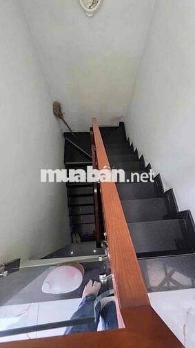NHÀ 4 TẦNG LÊ ĐÌNH CẨN SÁT KHU TÊN LỬA