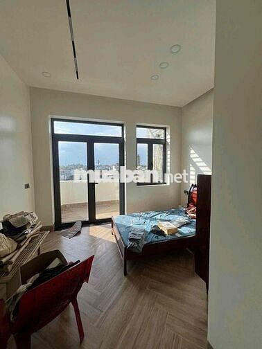 Nhà Đẹp cần bán 4 tỉ ( chợ thủ thừa cũ)