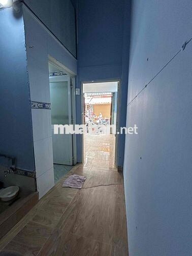 cho thuê nhà kiot mặt tiền chợ xe qua lại tấp nập
