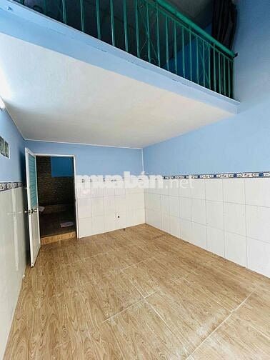 cho thuê nhà kiot mặt tiền chợ xe qua lại tấp nập