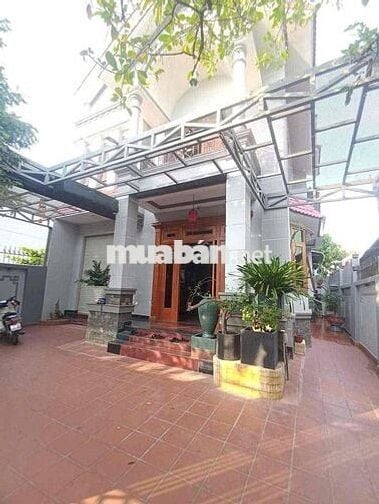 BIỆT THỰ  SÂN VƯỜN 200M2 GỒM 5PN_5WC MT ĐƯỜNG LỚN TRƯỜNG THỌ, THỦ ĐỨC