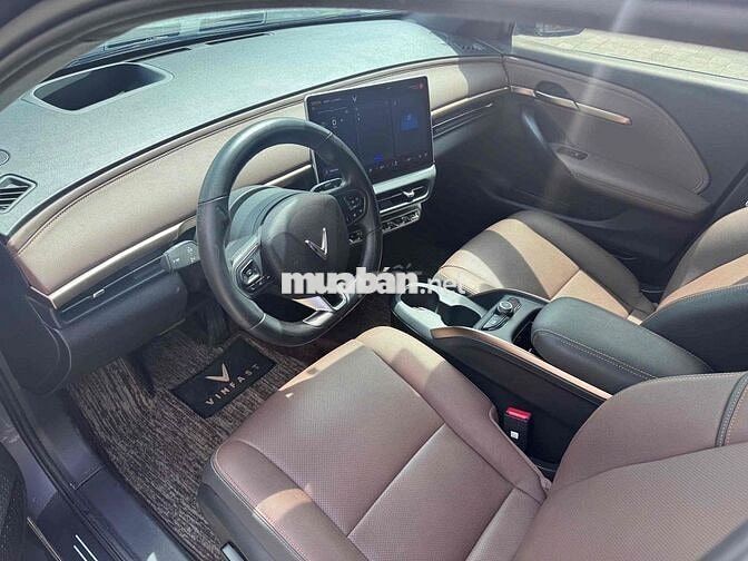 Xe điện VinFast VF 6 Plus 2024 Xám