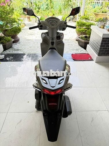 Vision 2023 Thể thao Xám