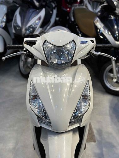 Honda Vision 2015 Trắng