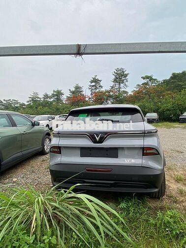 Xe điện VinFast VF6 SUV Xám