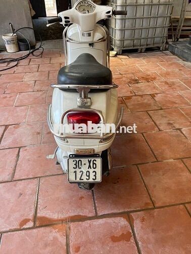 Piaggio Vespa 2009 Trắng
