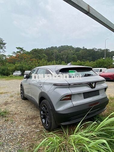 Xe điện VinFast VF6 SUV Xám