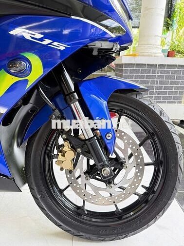 R15 V3 2017 Xanh GP