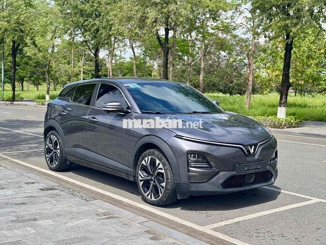Xe điện VinFast VF 6 Plus 2024 Xám