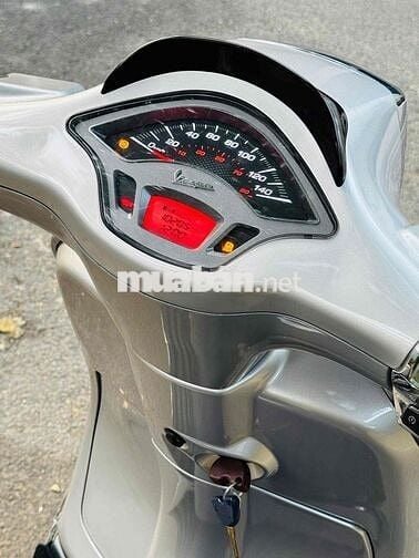 Piaggio Vespa Sprint 2021 Bạc 10k km