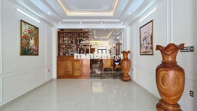 Cho thuê nhà đẹp nguyên căn Khu Tái Định Cư Phú Mỹ - Quận 7