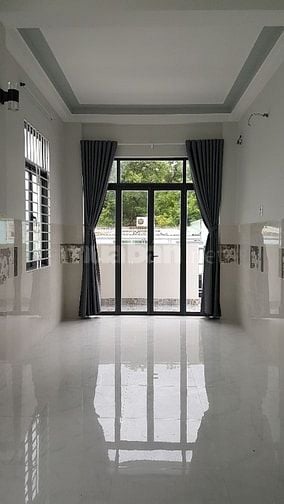 Bán nhà đẹp đường Bạch Đằng ngay trung tâm thành phố Quy Nhơn.