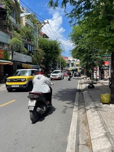 Mặt Tiền Kinh Doanh Ngay Góc Lê Đại Hành – Tôn Thất Hiệp, Quận 11 