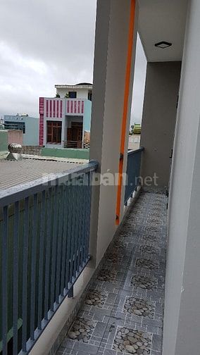Bán nhà đẹp đường Bạch Đằng ngay trung tâm thành phố Quy Nhơn.
