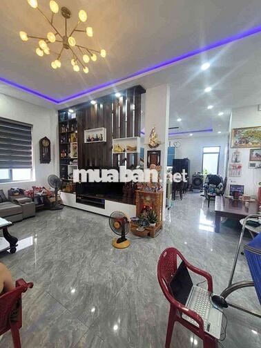 Chủ cần bán gấp biệt thự mini xuân. Thới thượng hóc môn 