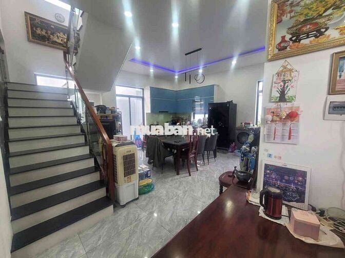 Chủ cần bán gấp biệt thự mini xuân. Thới thượng hóc môn 