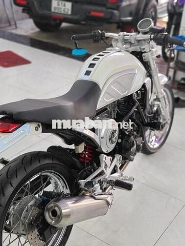 GPX Gentleman 200 2019 Trắng 23000 km