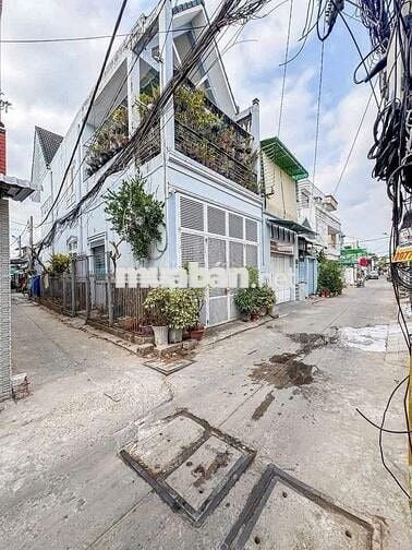 Bán nhà ngang 6m ở Hóc Môn–có dòng tiền sẵn 4,8tr/th Sổ Riêng đườg oto