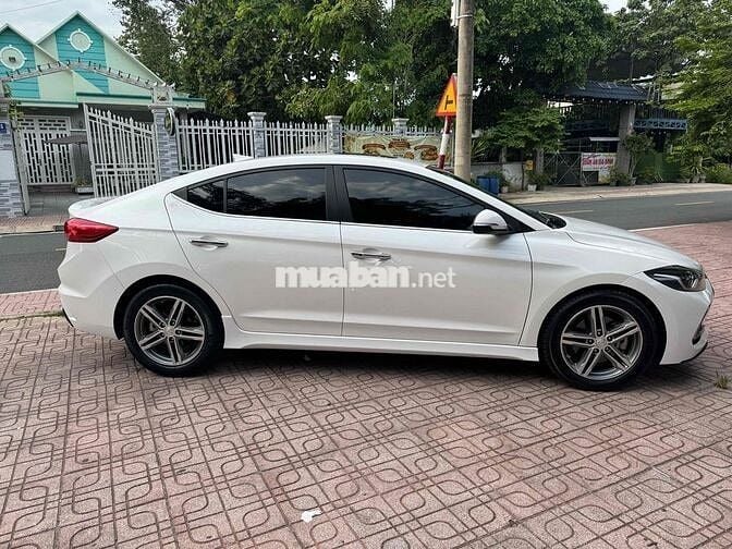 Hyundai Elantra 2018 Sport 1.6 turbo AT