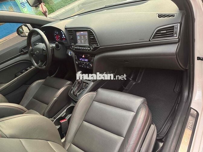 Hyundai Elantra 2018 Sport 1.6 turbo AT