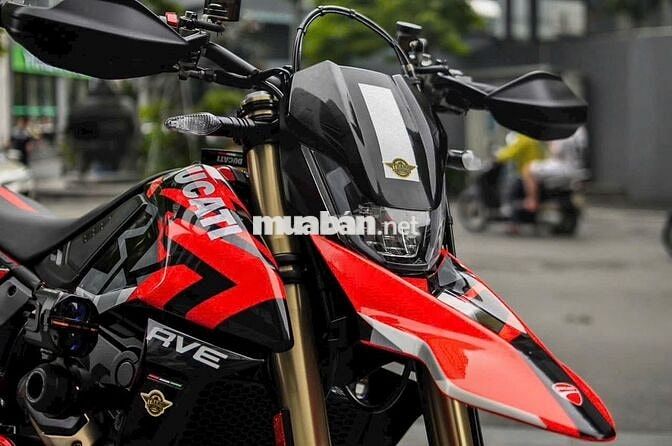 Ducati Hypermotard Mono 698 RVE 2024 Đỏ 4000 km