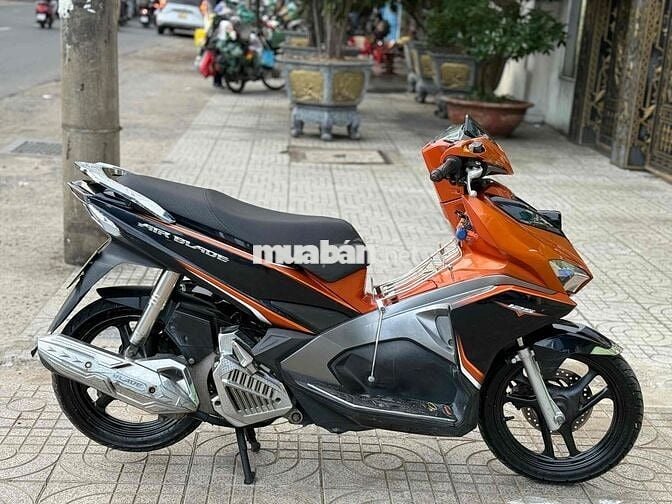 Honda Air Blade 2016 Cam đen