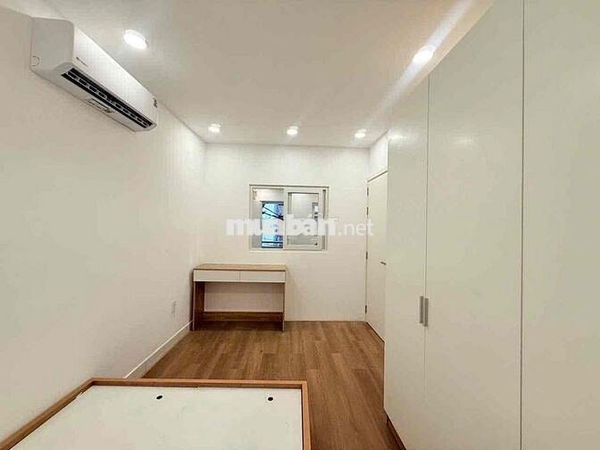 căn chung cư 6x10 ,2pn đinh bộ lĩnh , qua q1 chỉ 1phut