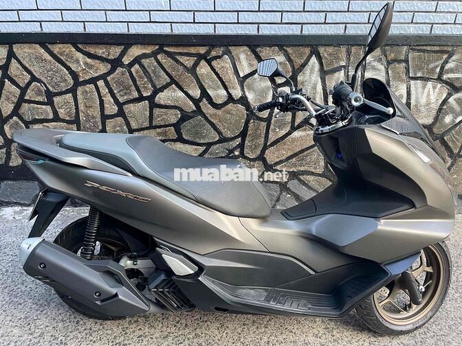 Honda PCX màu Vàng cát
