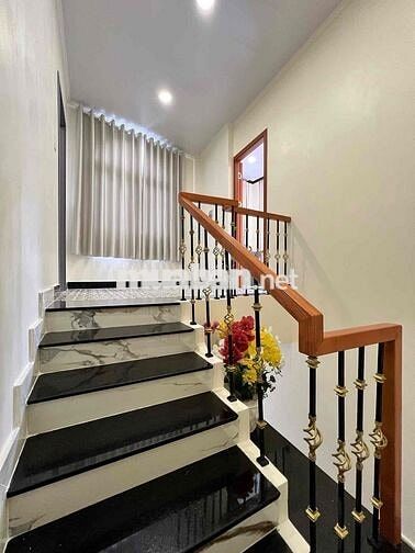 Nhà đẹp đường Huỳnh Văn Bánh 48m2 1T1L 2PN giá 5,76 tỷ
