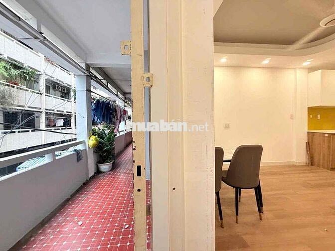 căn chung cư 6x10 ,2pn đinh bộ lĩnh , qua q1 chỉ 1phut