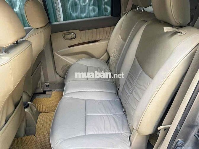 Nissan Grand Livina 8 chỗ Số tự động