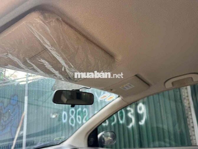 Nissan Grand Livina 8 chỗ Số tự động