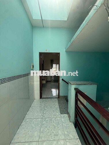 nhà 2 tầng chủ bán để đi định cư nước ngoài, hẻm nhựa 6m thông