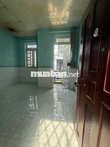 nhà 2 tầng chủ bán để đi định cư nước ngoài, hẻm nhựa 6m thông