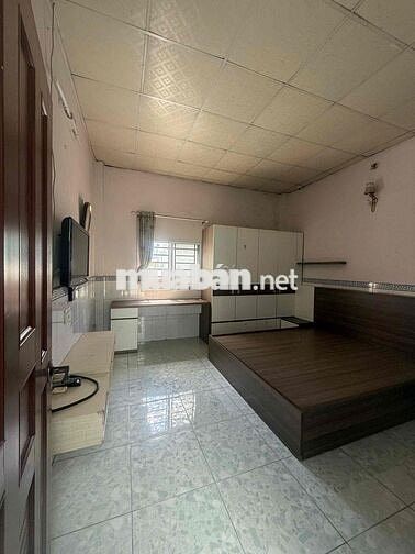 nhà 2 tầng chủ bán để đi định cư nước ngoài, hẻm nhựa 6m thông