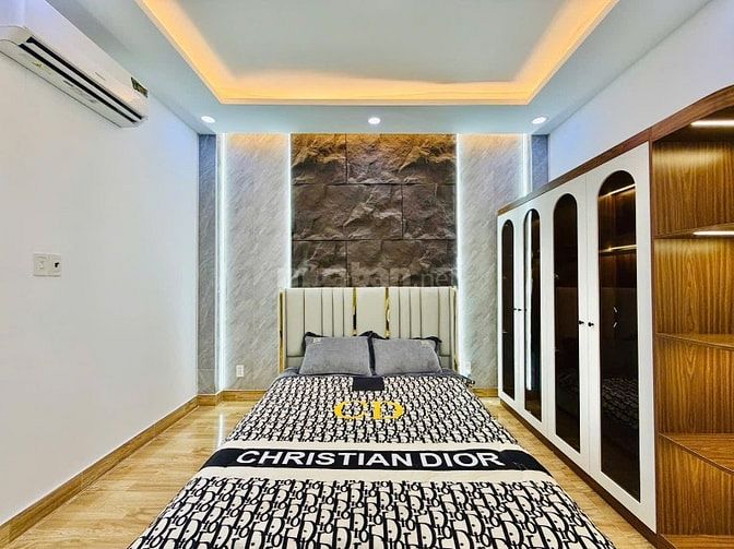 MẴT TIỀN 6 LẦU GIÁ THANH KHOẢN NHANH 