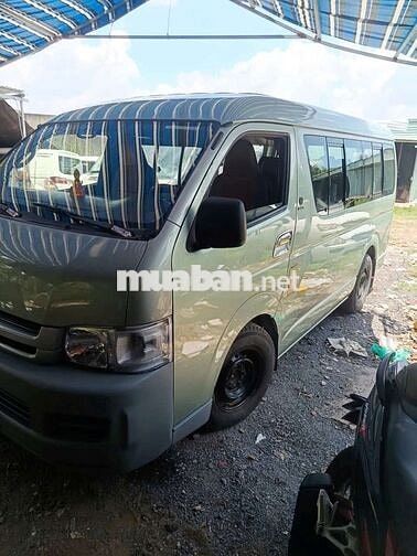 Toyota 16 chỗ Xám