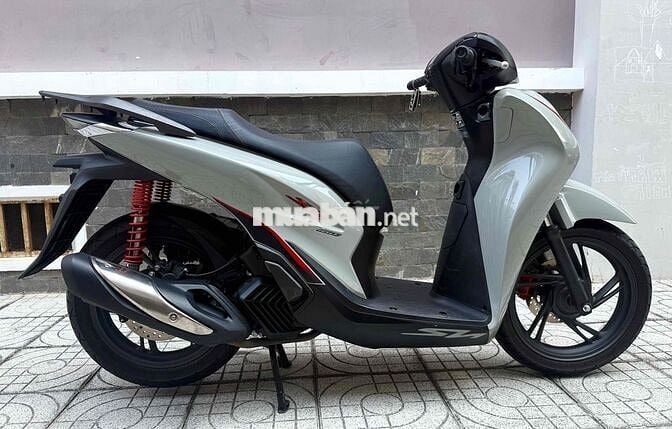 Honda SHVN Abs 160i 2024 9.xxx km