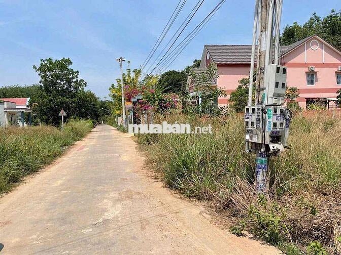 Tôi chính chủ cần bán đất mặt tiền Lai Uyên 28